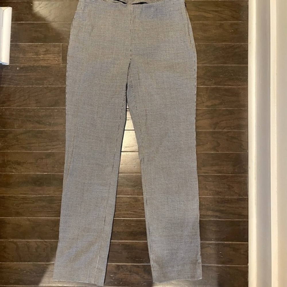 Doncaster Signature Houndstooth Capris